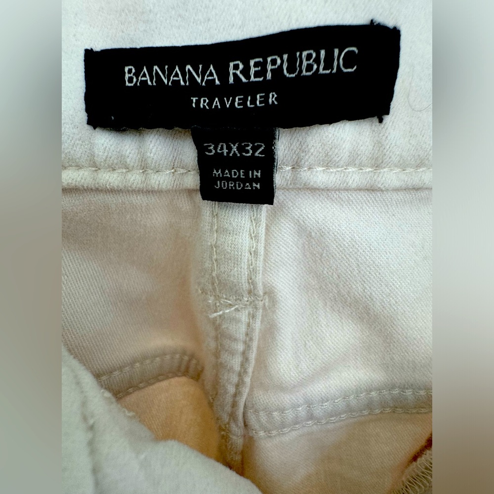 Banana Republic Traveler Pant. 34x32. Slim fit. Orig. $110